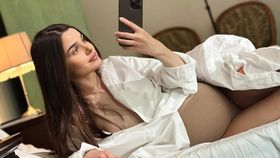 Theo Rose, primele declarații după ce a devenit mămică! Artista a născut la primele ore ale dimineții: „E aici! Îl țin în brațe. E superb!”